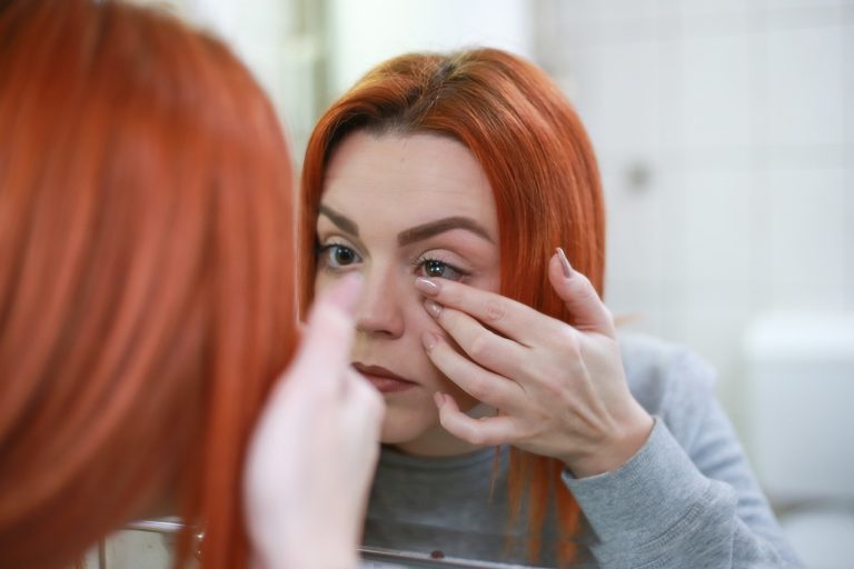 Você pode reutilizar lentes de contato coloridas